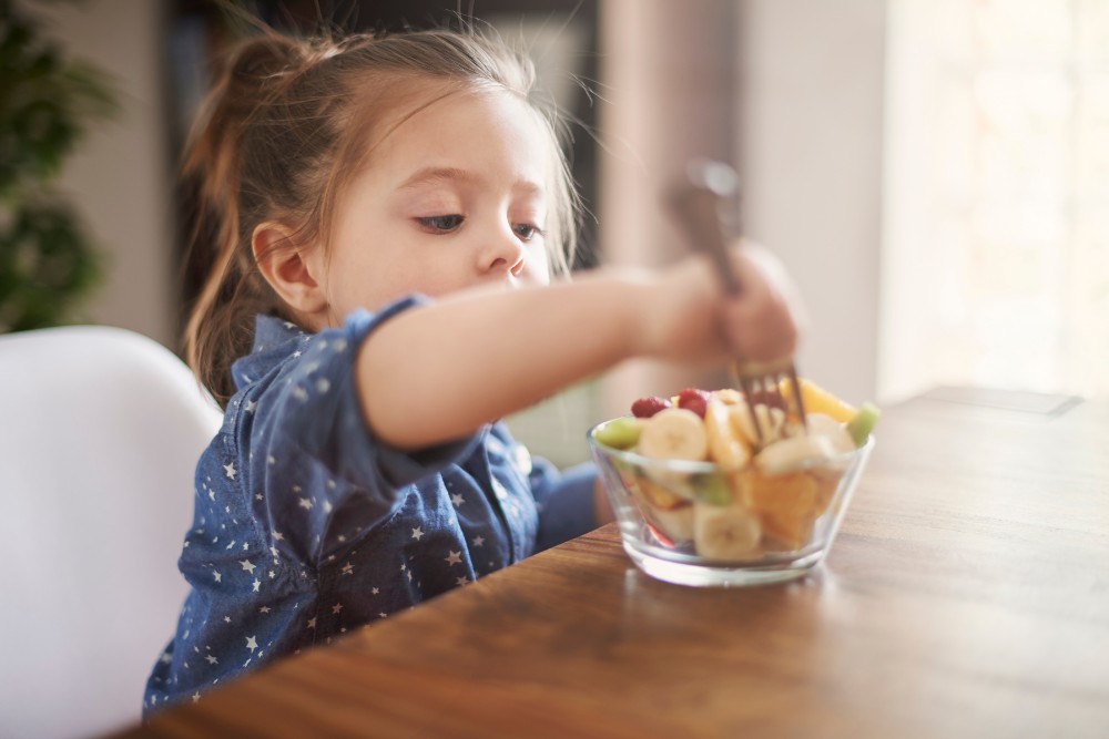 Learn how to navigate your child’s dietary restrictions with your babysitter. Get tips on communication, food labeling, emergency plans, and more.